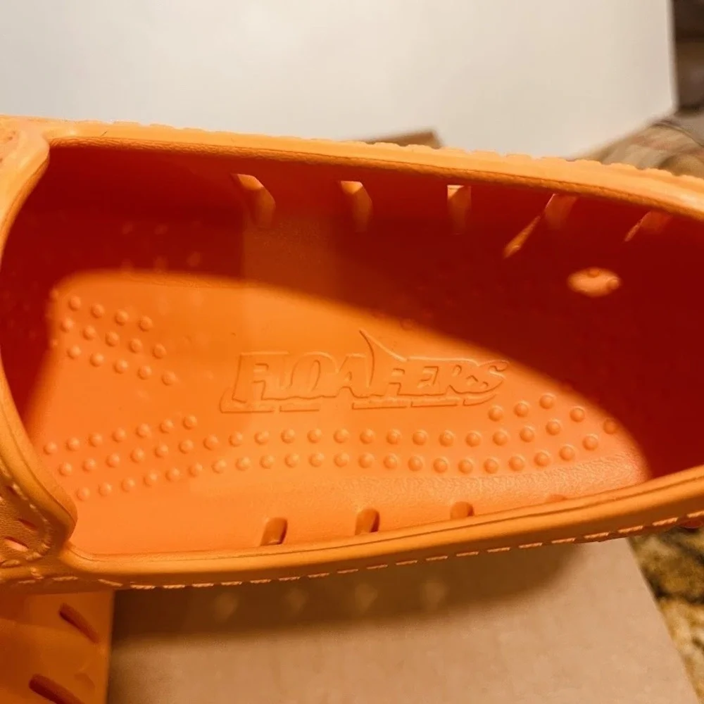 Floafers Country Club 4 Shoes Mens Size 8D Russet‎ Orange Gum Waterproof Loafers